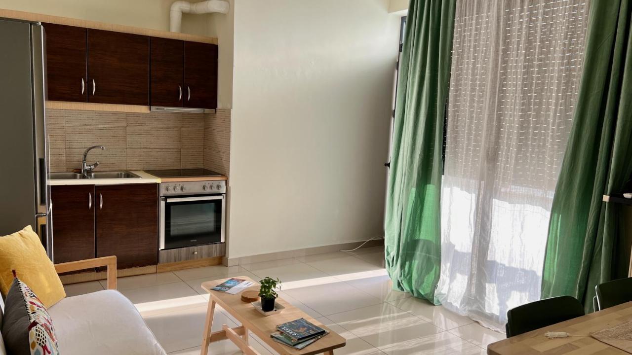 100 Meters From The Sea Apartment Xylokastro Exterior photo